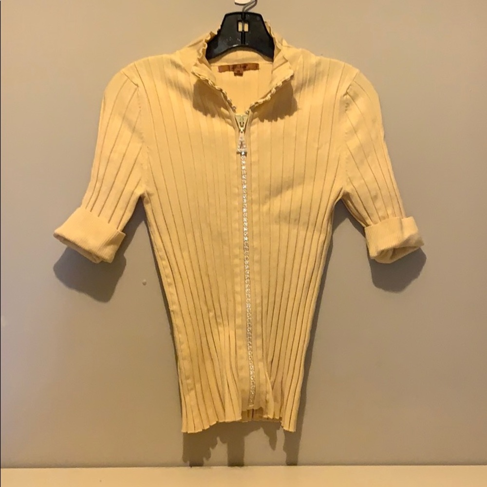 Beautiful zip down blouse sweater blouse
